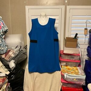 Chic Blue Sleeveless Midi Dress